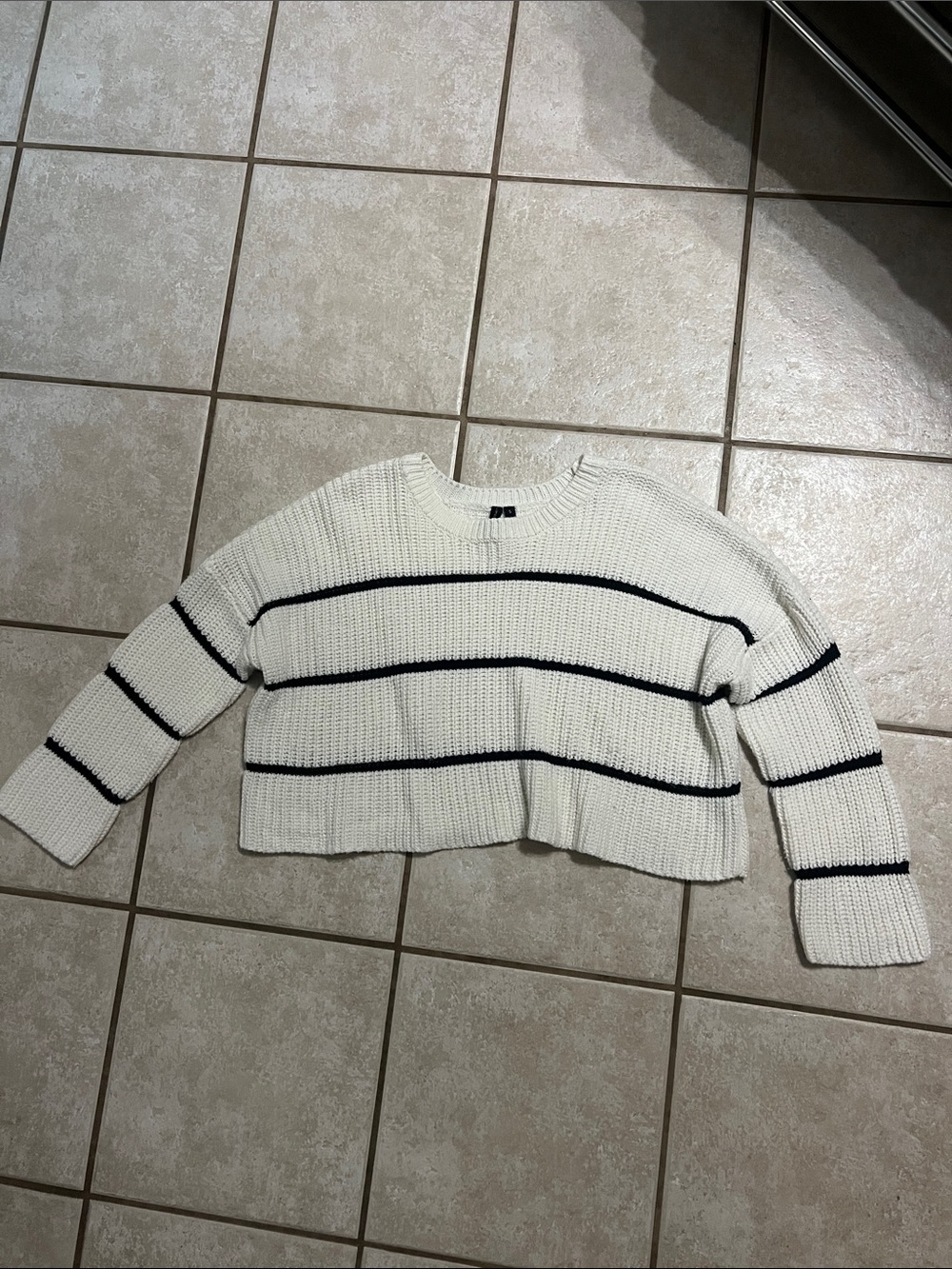 moon & madison white  Cropped Crewneck Sweater with navy Stripes